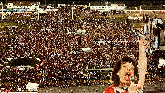 90,000 in Hamburg